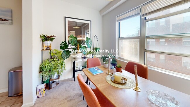 Foto del edificio - 175 Beacon St