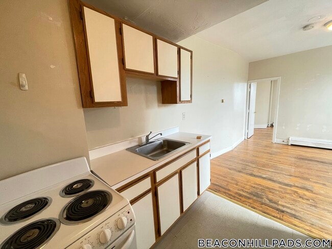 Building Photo - 44A Joy St