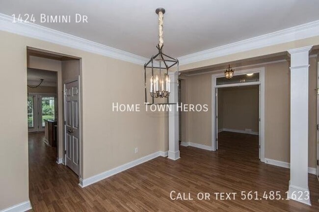 Building Photo - 1424 Bimini Dr