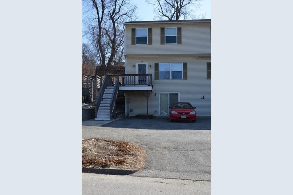 Primary Photo - 130 Norfolk St