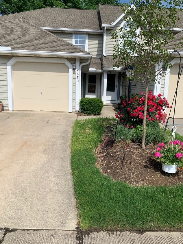 2470 Wrens Dr S, Stow, OH 44224 Condo for Rent in Stow, OH