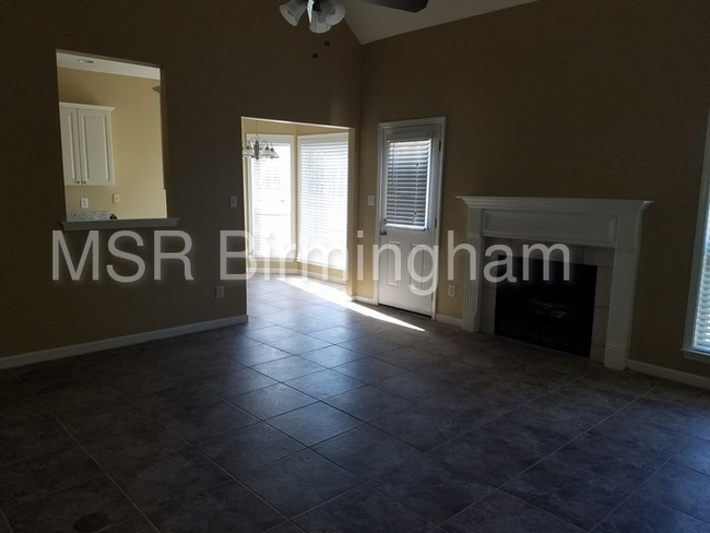 Building Photo - 392 Old Cahaba Trl