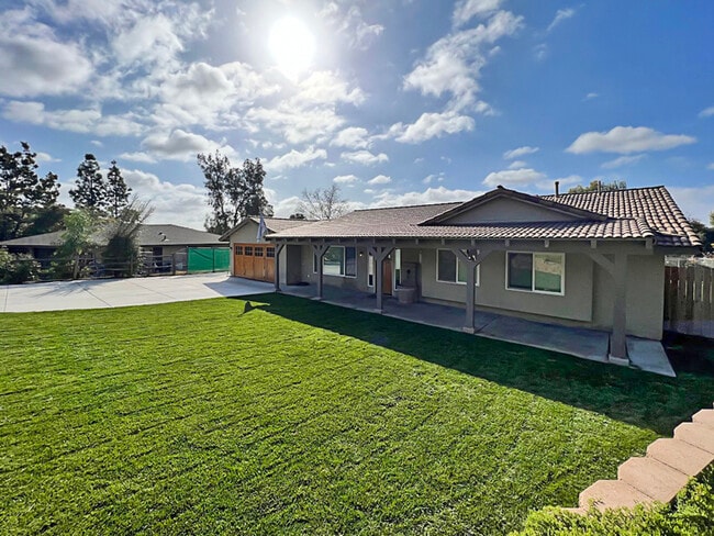 Building Photo - 13919 Calvary Rd