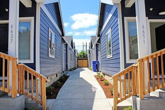 Foto del edificio - 6635 N Montana Ave