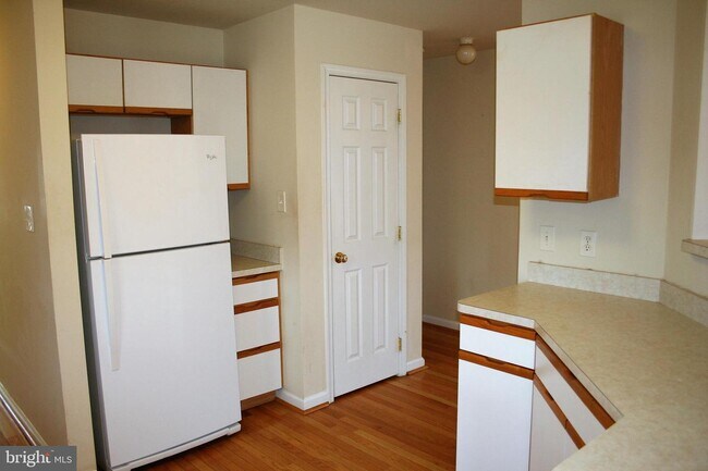 Building Photo - 367 John Tucker Rd