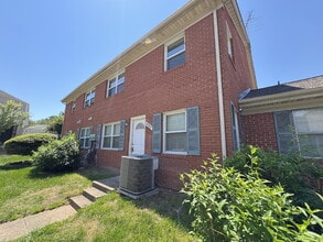 Building Photo - 9557 Hagel Cir