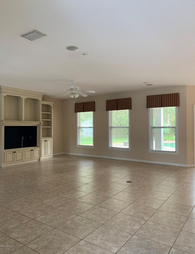 Building Photo - 12832 Old St Augustine Rd