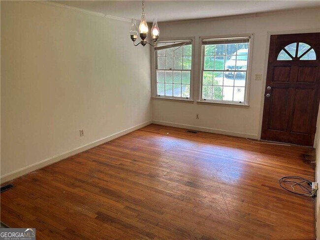 Foto del edificio - 150 Sherwood Dr