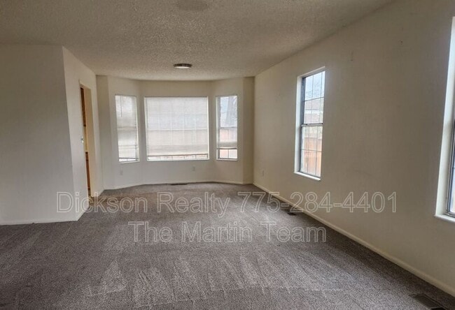 Building Photo - 1601 Damon Rd