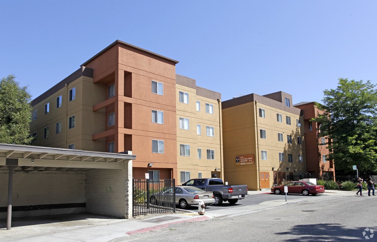 Alternate Exterior - E E Cleveland Manor