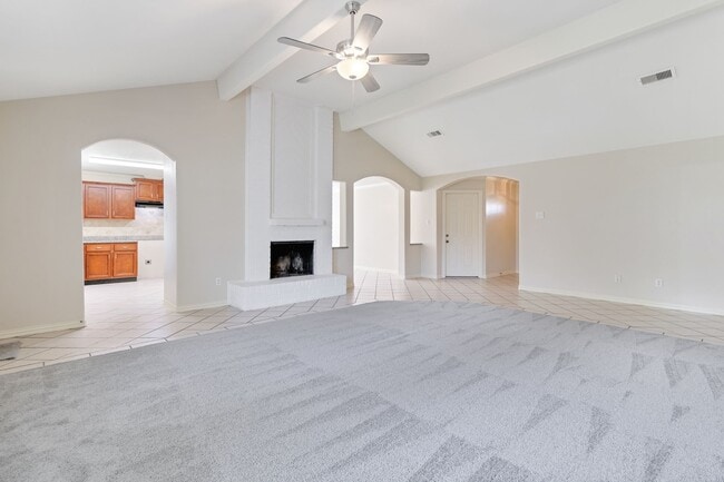 Building Photo - 17131 Quail Park Dr