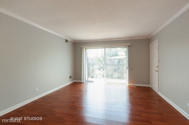 Building Photo - 9432 Bay Colony Dr