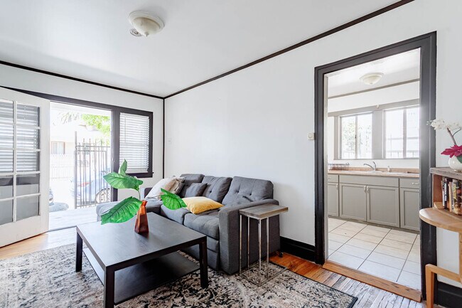 Foto del edificio - 318 Firmin St