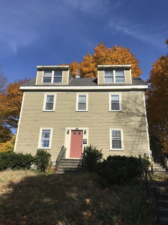 Foto del edificio - 1143 Beacon St