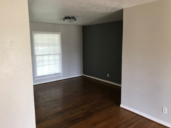 dining room - 1645 Mariposa Dr