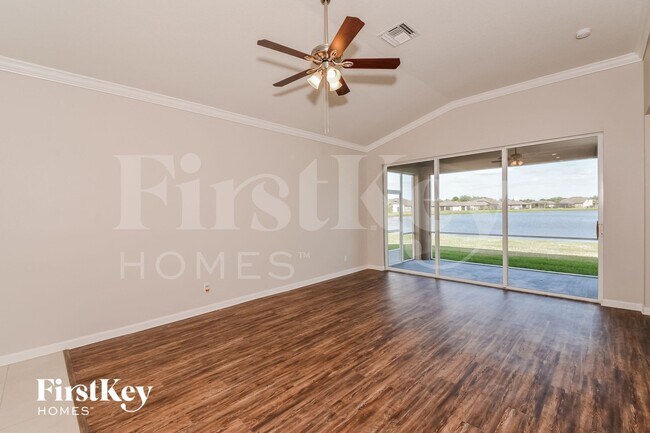 Foto del edificio - 9924 59th St E