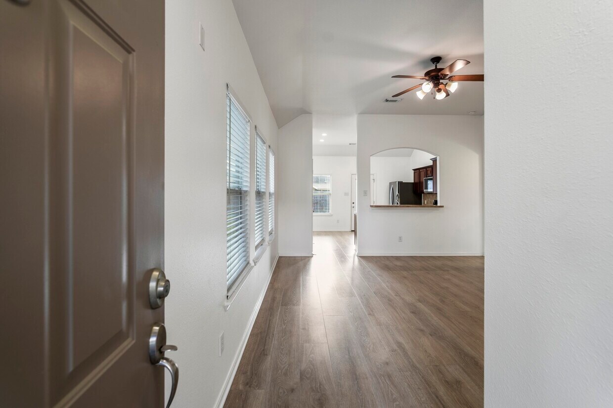 Foto del edificio - 21810 Mansfield Bluff Ln