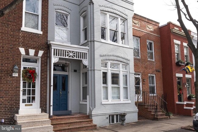 Building Photo - 515 N Columbus St