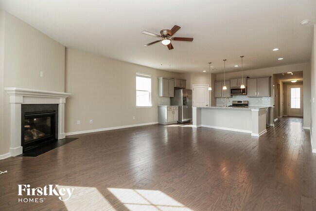 Foto del edificio - 458 Zenith Blvd