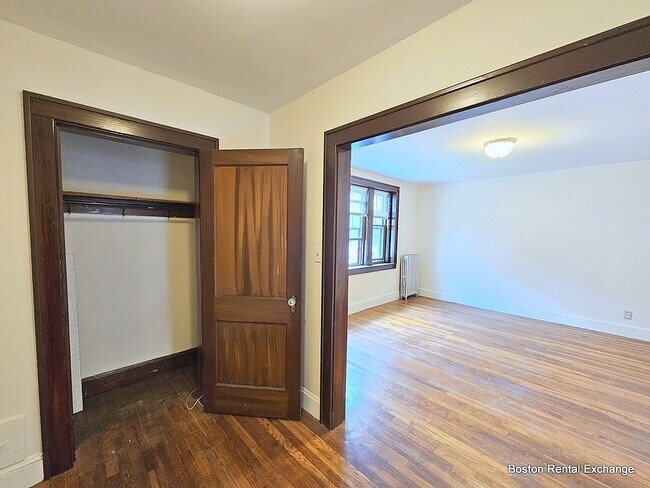 Foto del edificio - 22 W Wyoming Ave