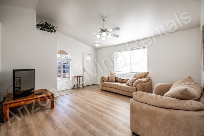 Foto del edificio - FURNISHED HOME