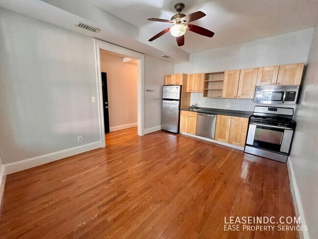 Foto del edificio - 3613 New Hampshire Ave NW