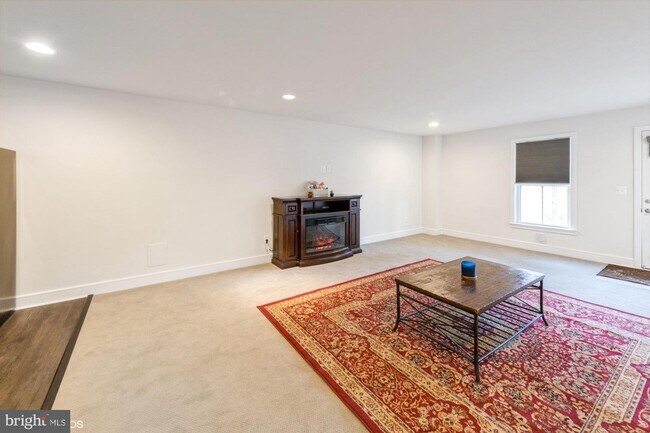 Foto del edificio - 25532 Byrnes Crossing Dr