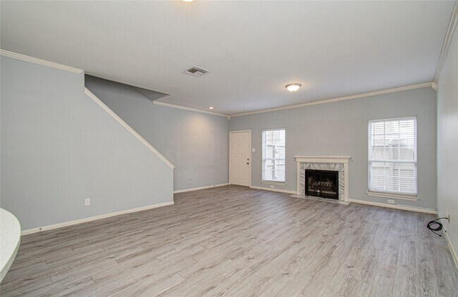 Foto del edificio - 3088 Holly Hall St