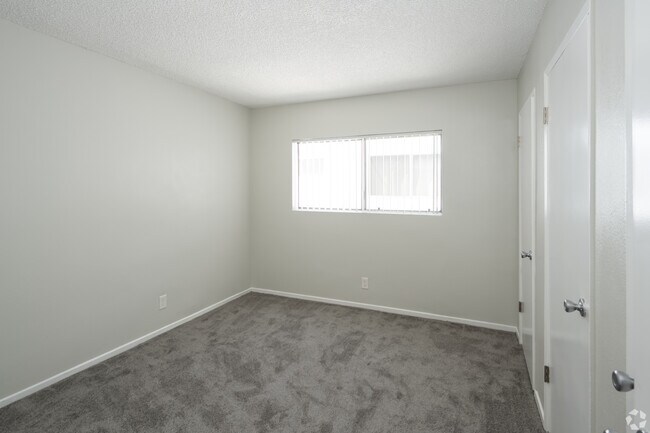 Dormitorio - Slauson Apartments