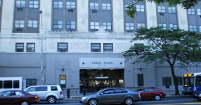 Building Photo - 1060 Broad St