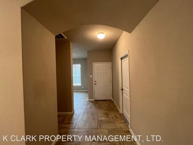 Foto del edificio - 3 br, 2 bath House - 4903 CAMBRIDGE PARK