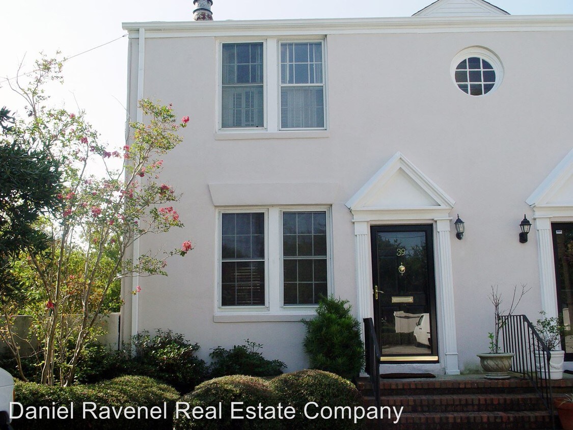 Primary Photo - 2 br, 2.5 bath House - 39 Ashley Avenue