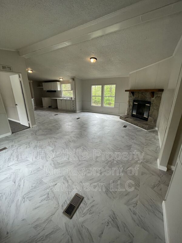 Building Photo - 2214 Owens Rd