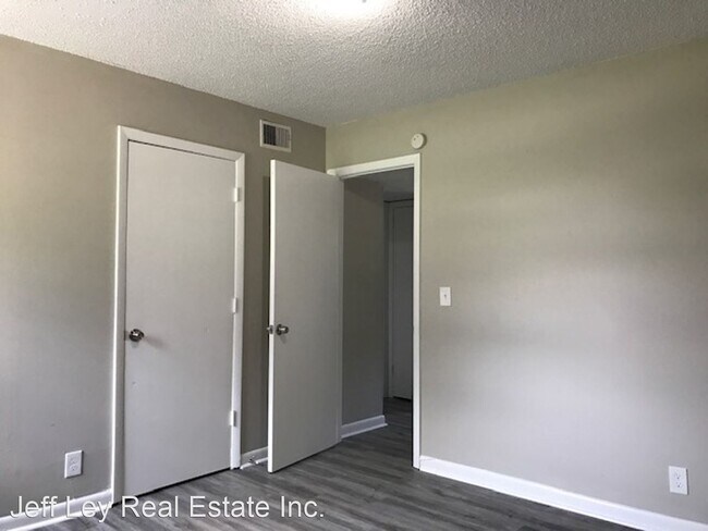Foto del edificio - 2 br, 1 bath House - 3455 Brick Church Pike