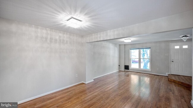 Foto del edificio - 5310 King Charles Way