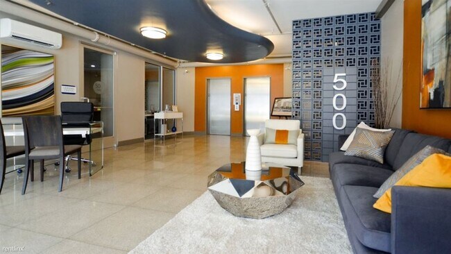 Foto del edificio - 235 5th Ave N