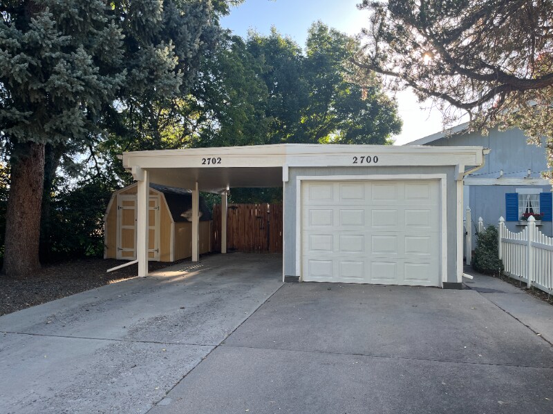 Foto principal - 2702 Parklake Ct