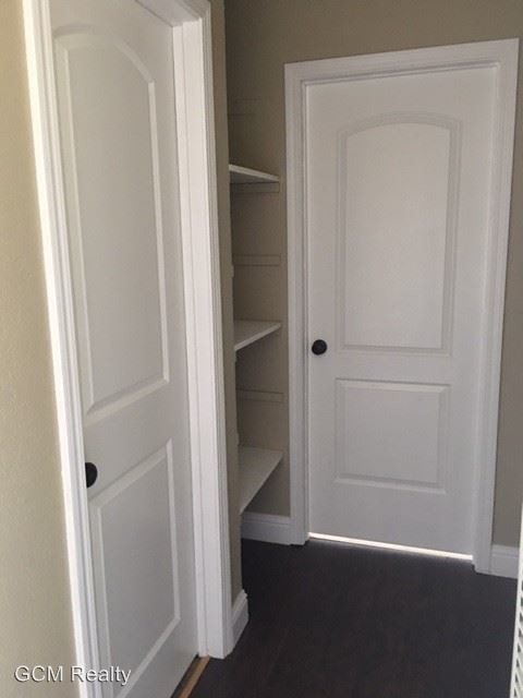 Foto del edificio - 2 br, 1 bath Apartment - 1501 Monument Blvd