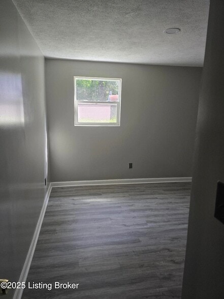 Foto del edificio - 3421 Shanks Ln