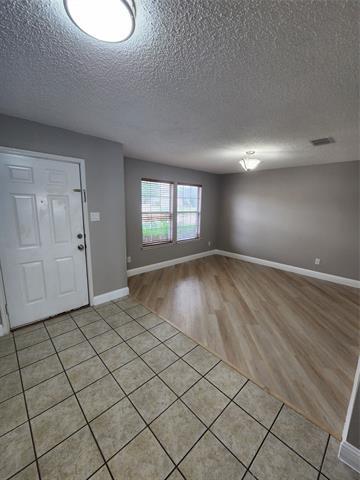 Foto del edificio - 907 Live Oak Dr