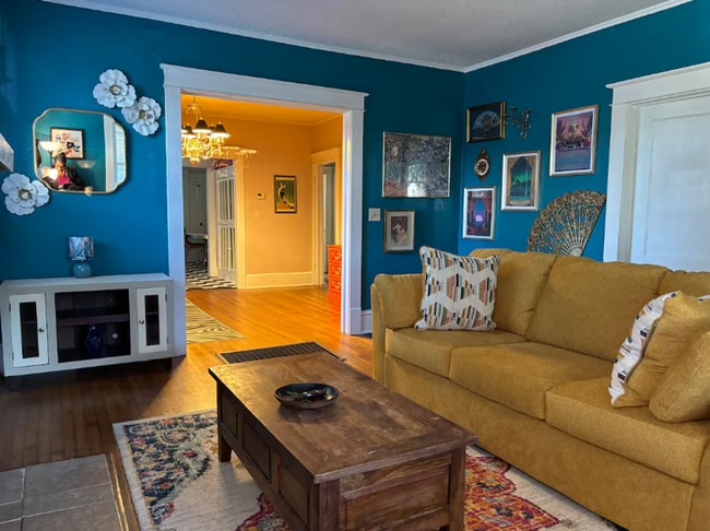 Building Photo - FURNISHED RENTAL