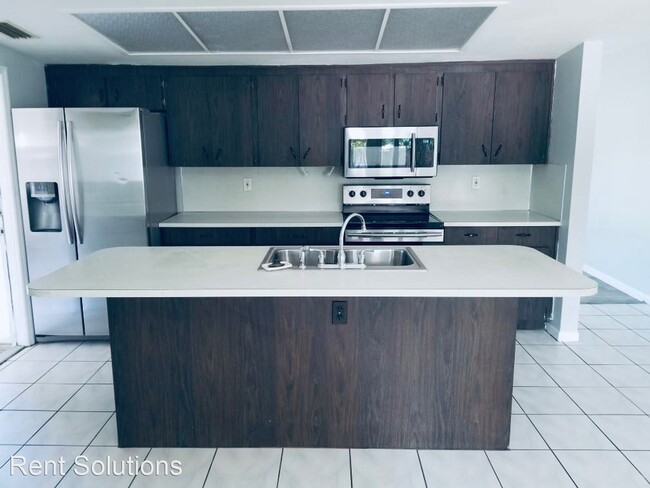 Foto del edificio - 3 br, 2 bath House - 10760 62nd Ave N