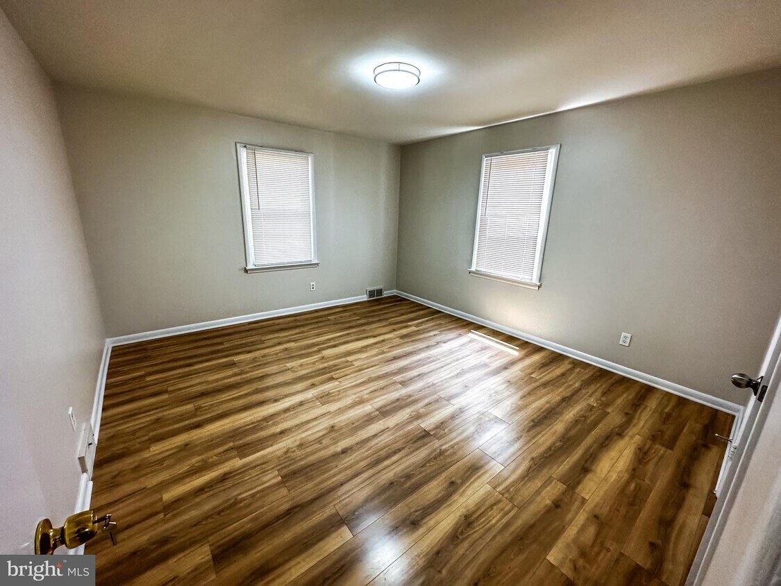 Primary Photo - 1223 Frederick St