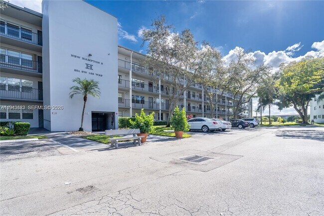 Foto del edificio - 251 SW 132nd Way