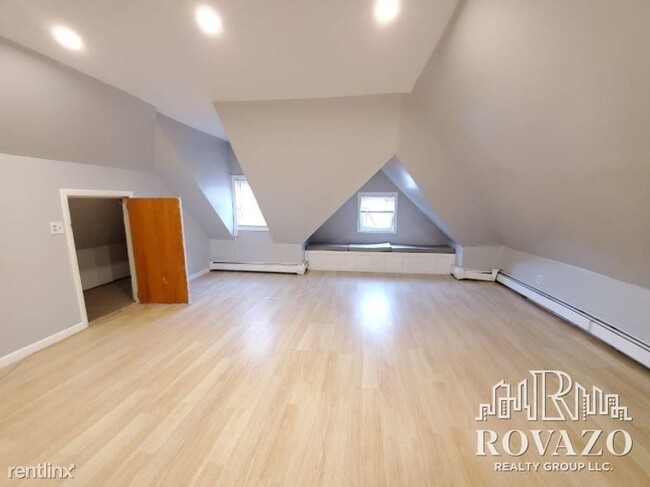Foto del edificio - 149 Johnson Ave