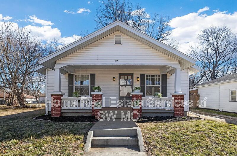 Primary Photo - 314 N Main St