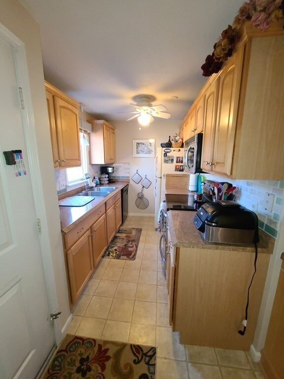 Building Photo - 99 Cortland Cir