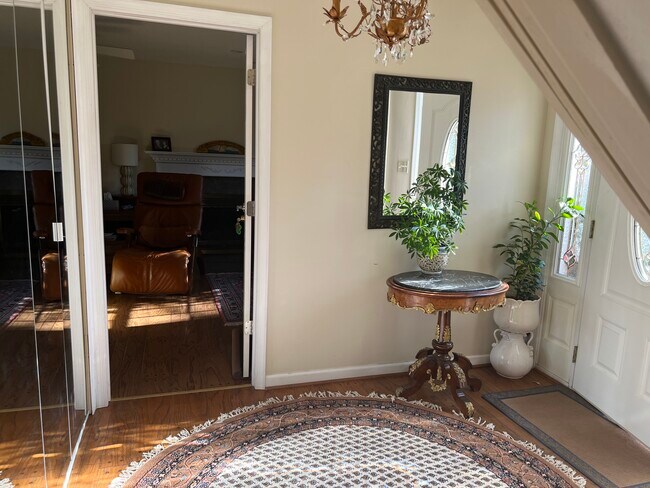 Building Photo - 8607 Buttermere Ln