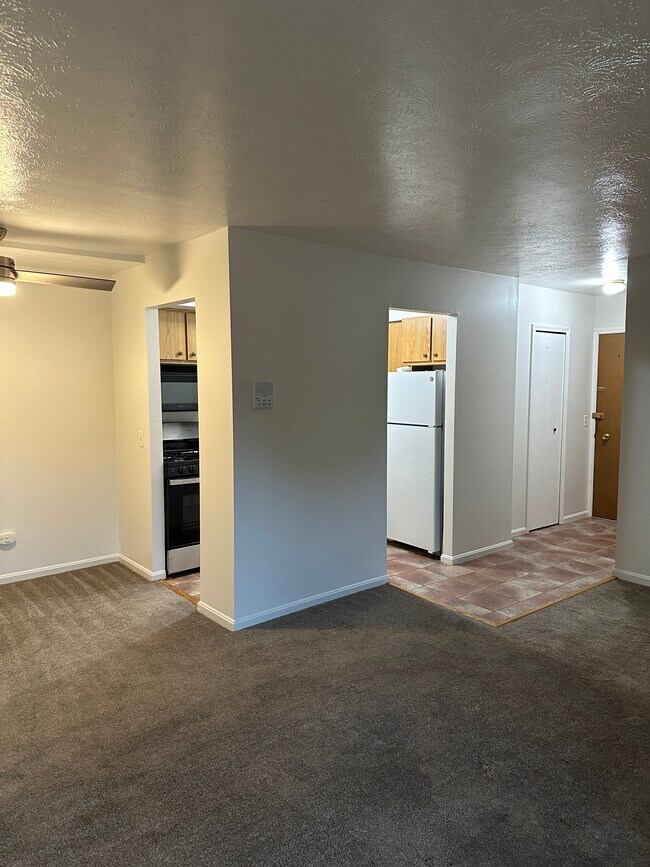 Foto del edificio - 4777 Columbia Rd