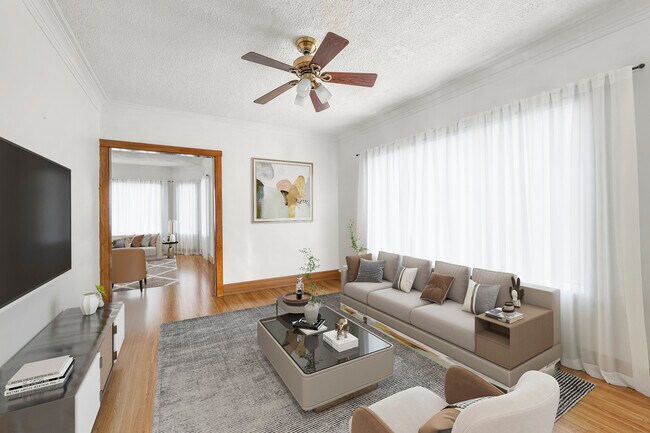 Foto del edificio - 5229 W Potomac Ave